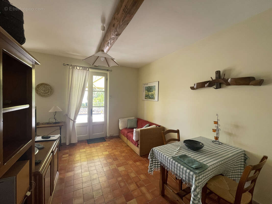 Maison à VAISON-LA-ROMAINE