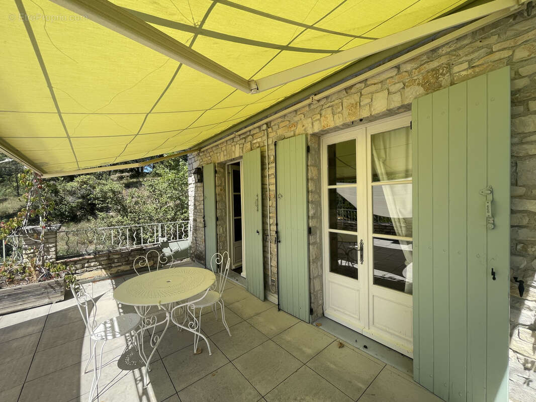 Maison à VAISON-LA-ROMAINE