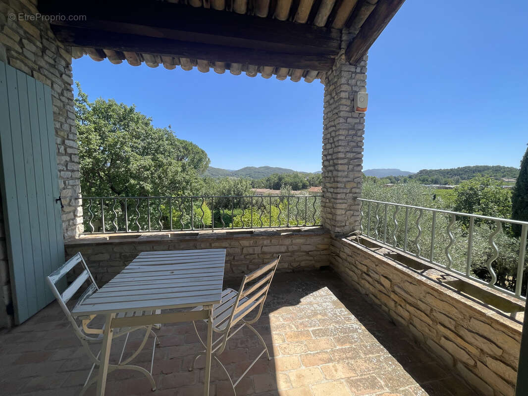 Maison à VAISON-LA-ROMAINE