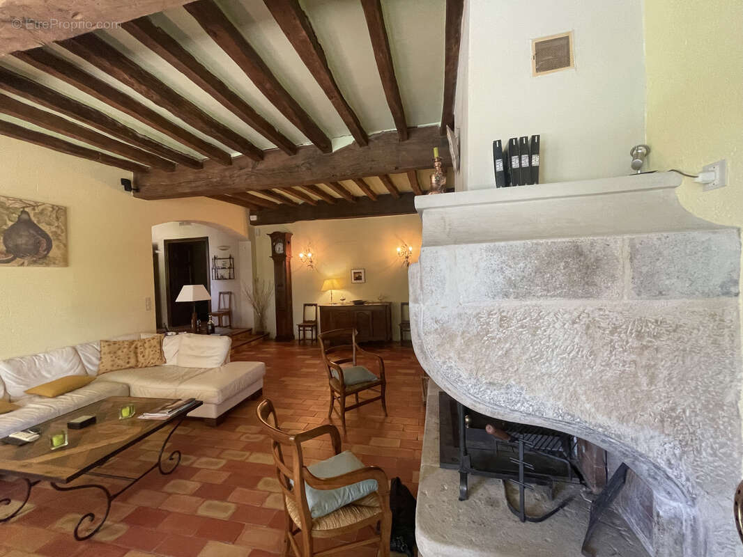 Maison à VAISON-LA-ROMAINE