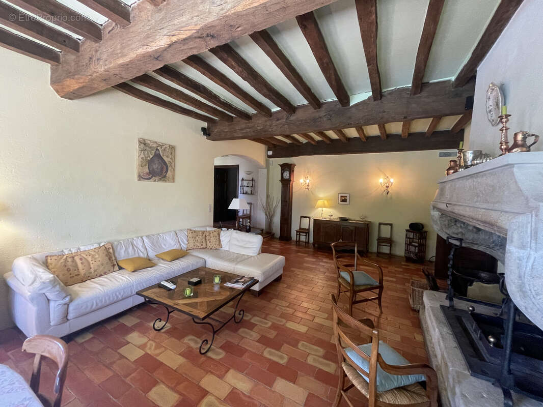 Maison à VAISON-LA-ROMAINE