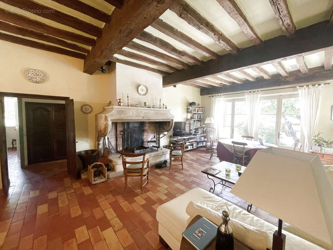 Maison à VAISON-LA-ROMAINE