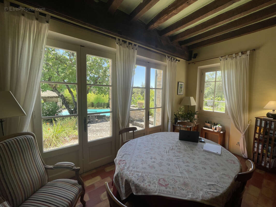 Maison à VAISON-LA-ROMAINE