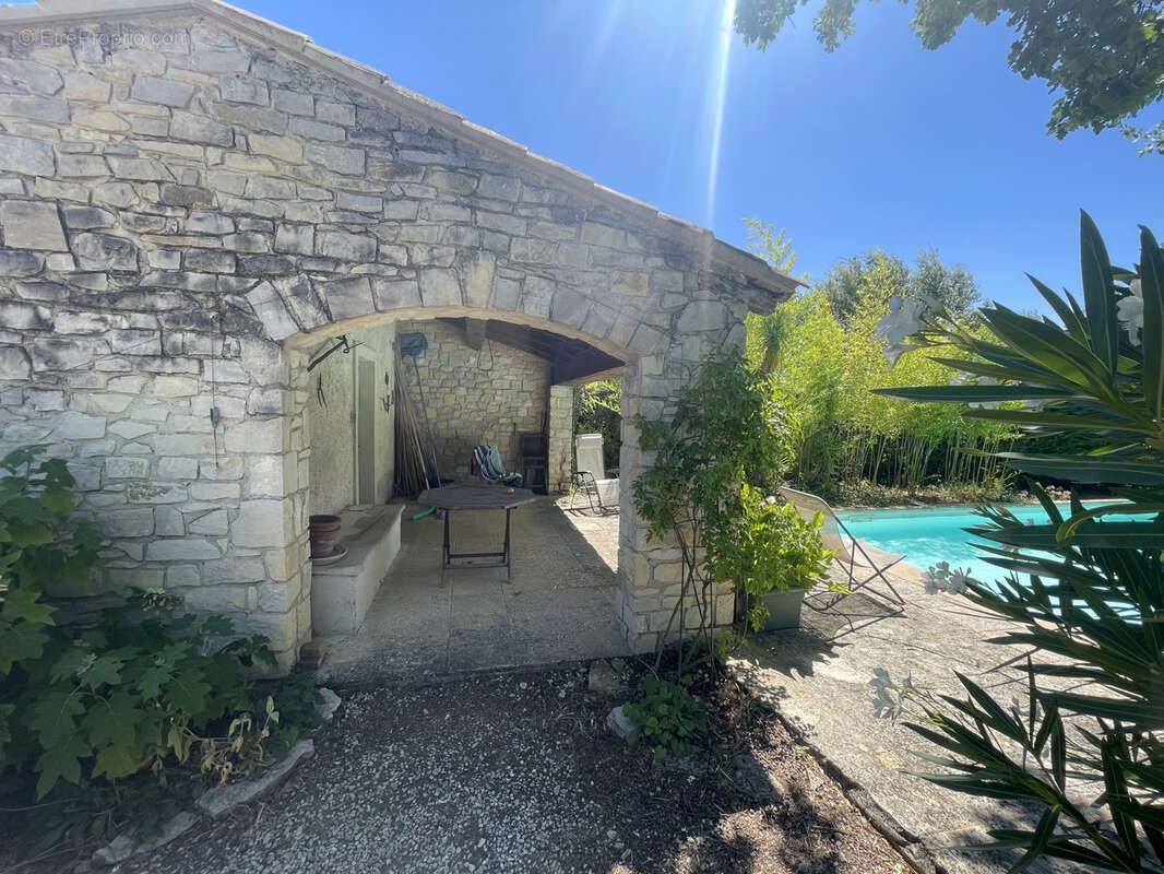 Maison à VAISON-LA-ROMAINE