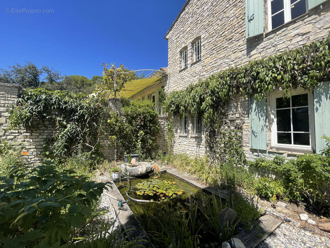 Maison à VAISON-LA-ROMAINE