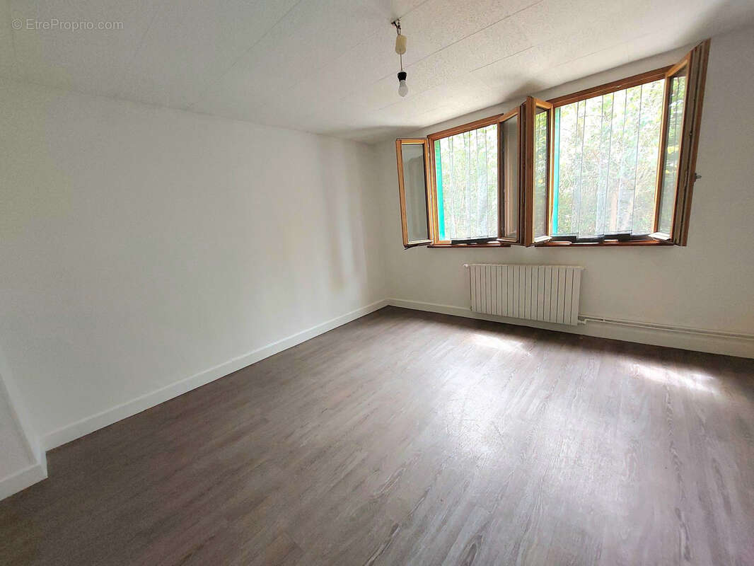 Maison à BOURBON-L&#039;ARCHAMBAULT