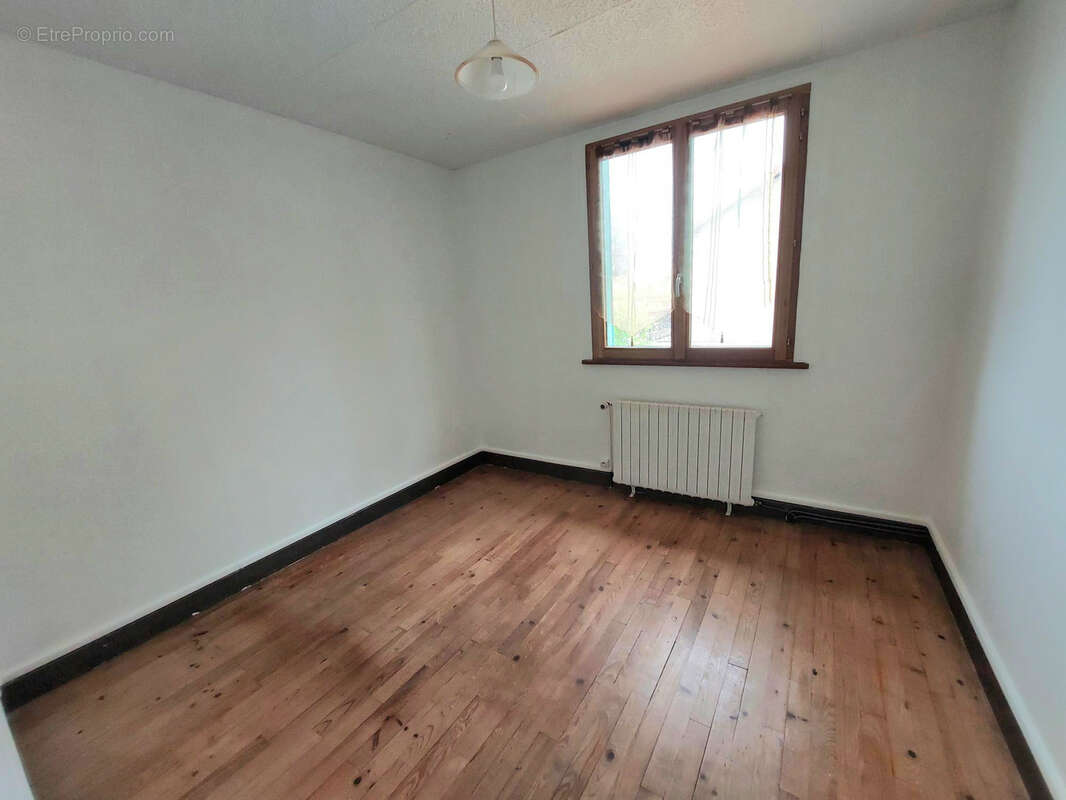 Maison à BOURBON-L&#039;ARCHAMBAULT