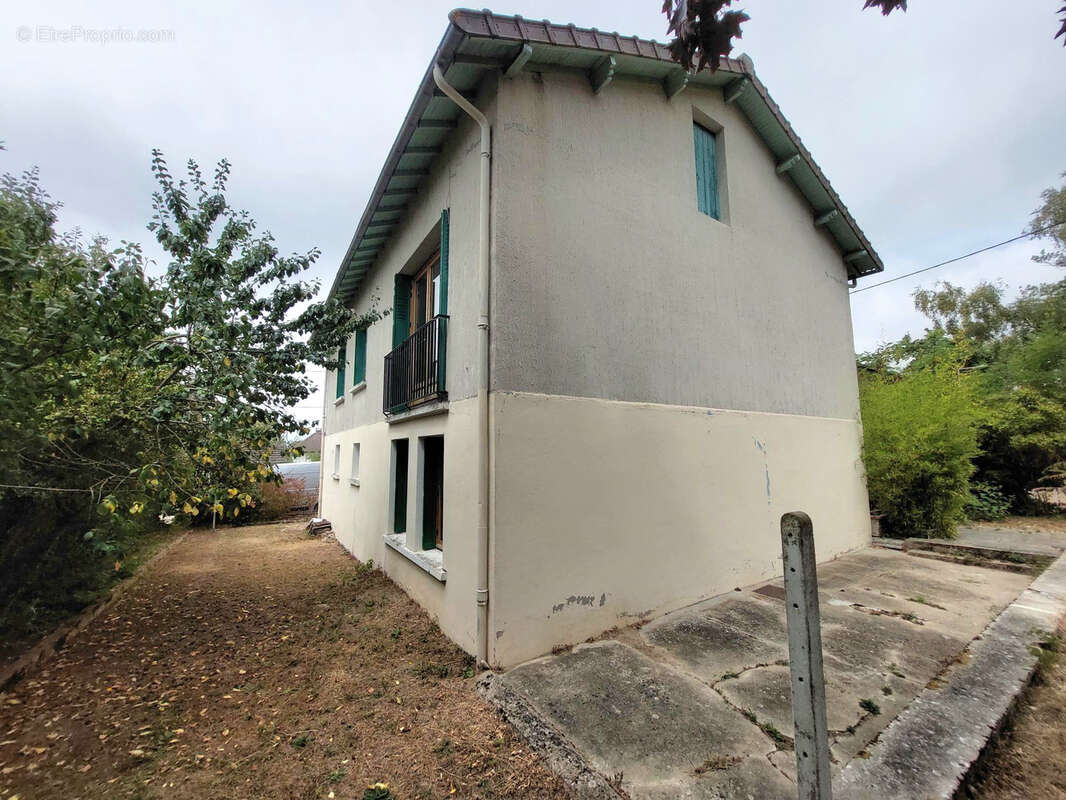 Maison à BOURBON-L&#039;ARCHAMBAULT