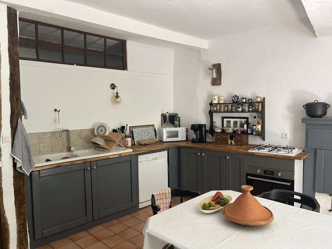 Maison à L&#039;ESTRECHURE