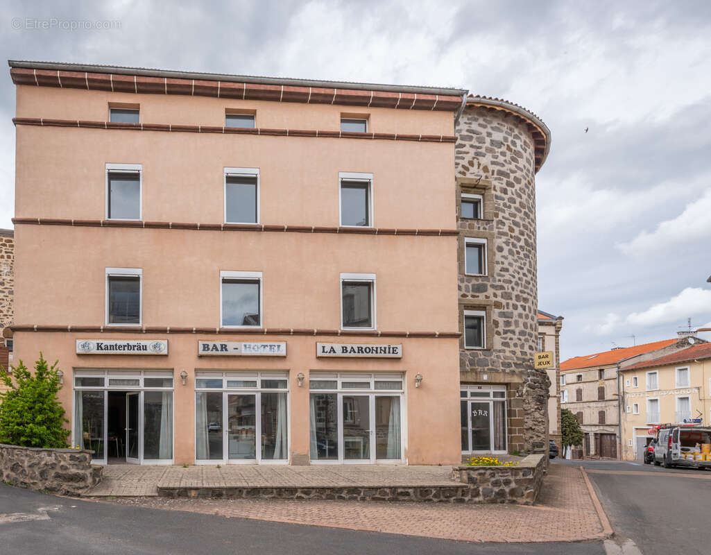 Appartement à LOUDES