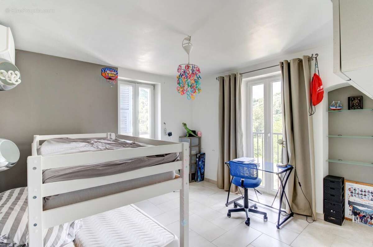 Appartement à LANTOSQUE