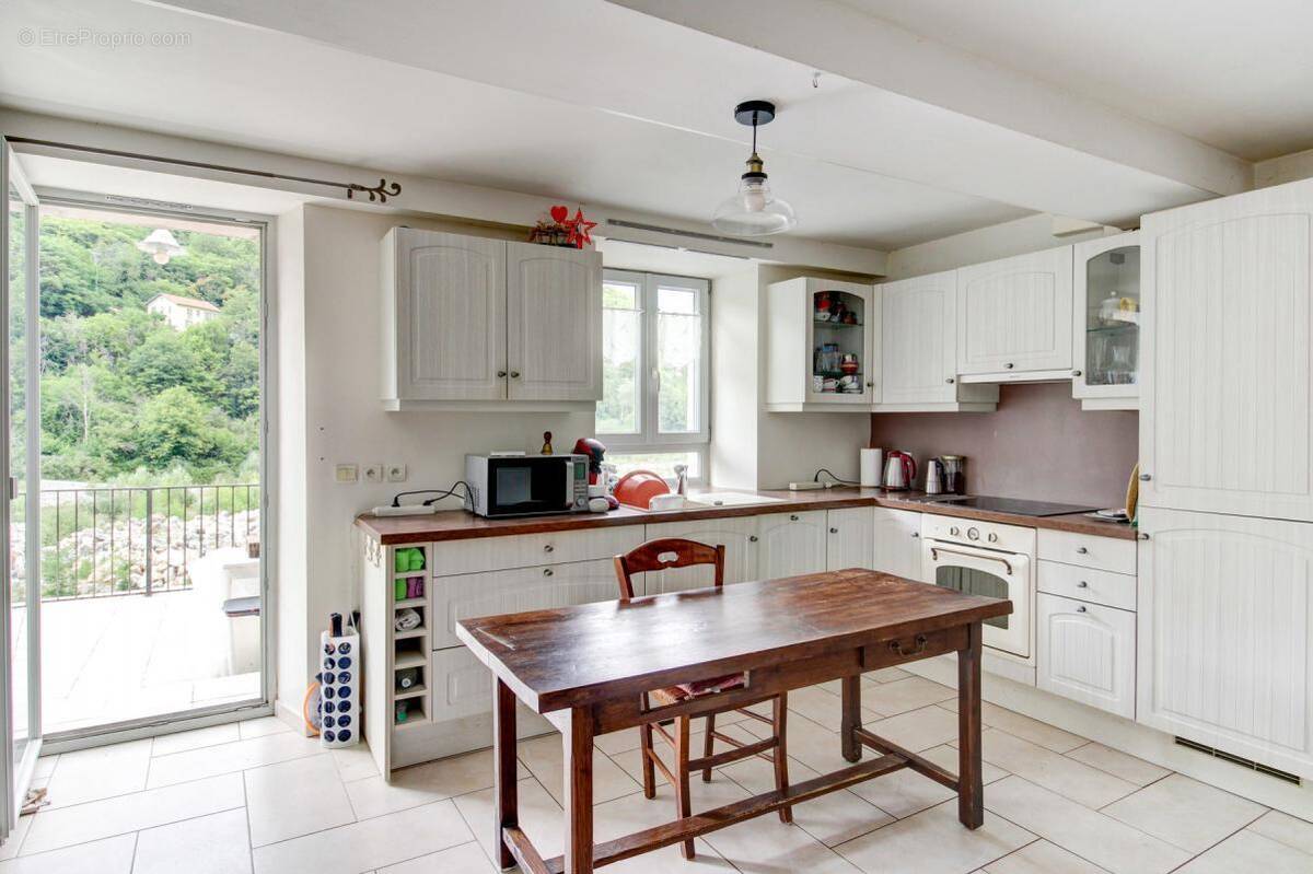 Appartement à LANTOSQUE