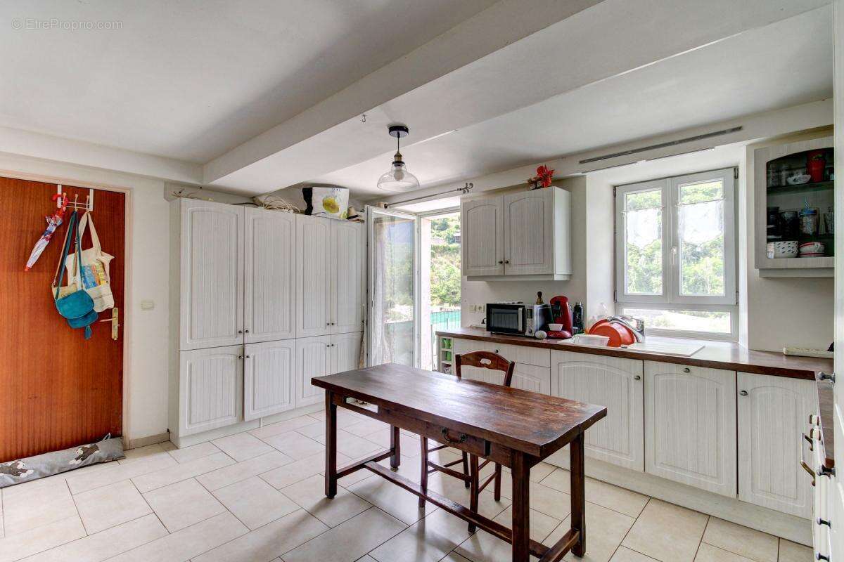 Appartement à LANTOSQUE