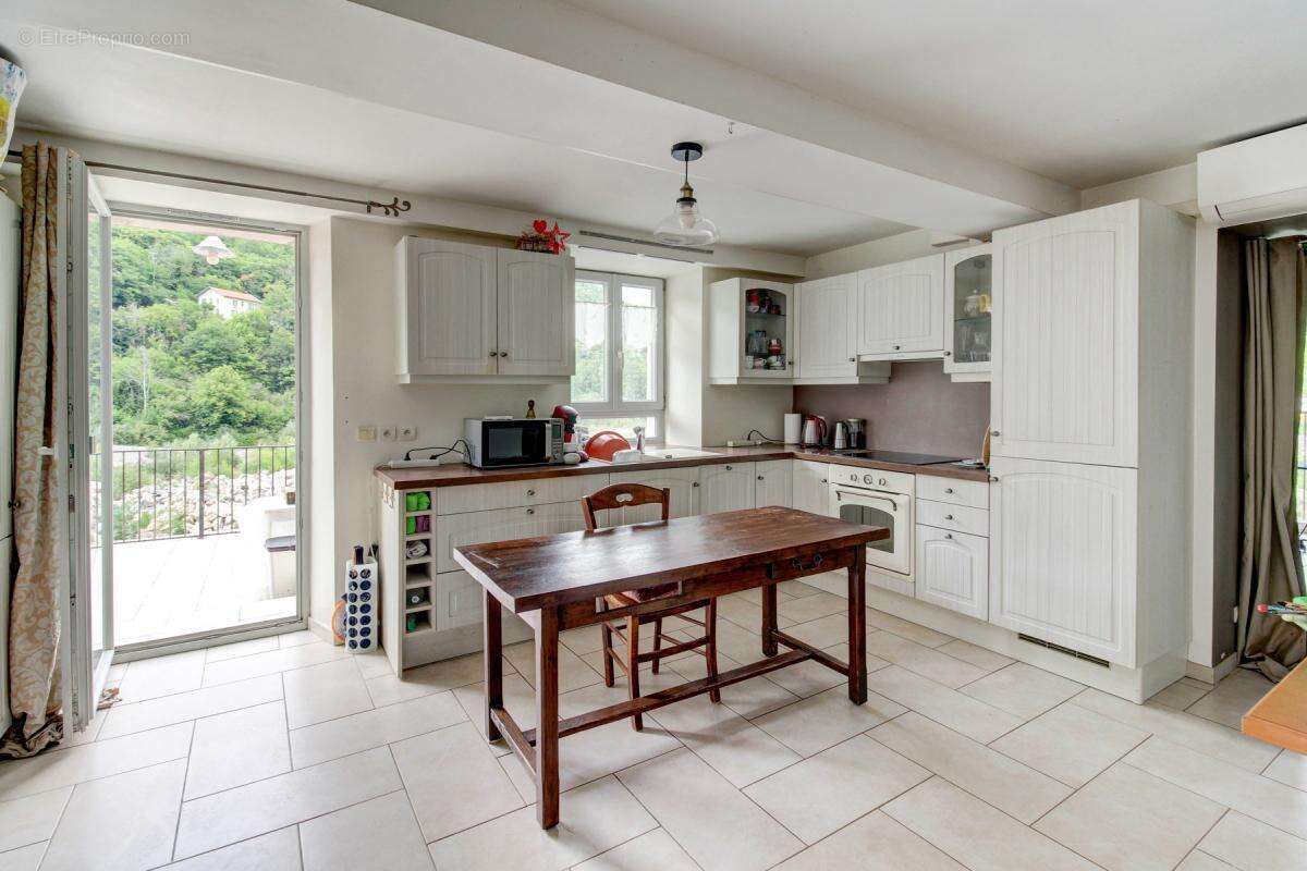 Appartement à LANTOSQUE