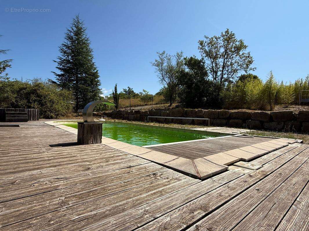Maison à LABLACHERE