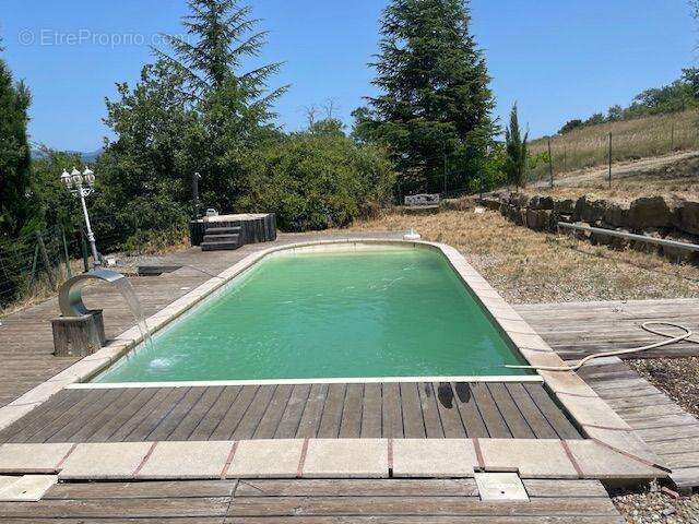 Maison à LABLACHERE