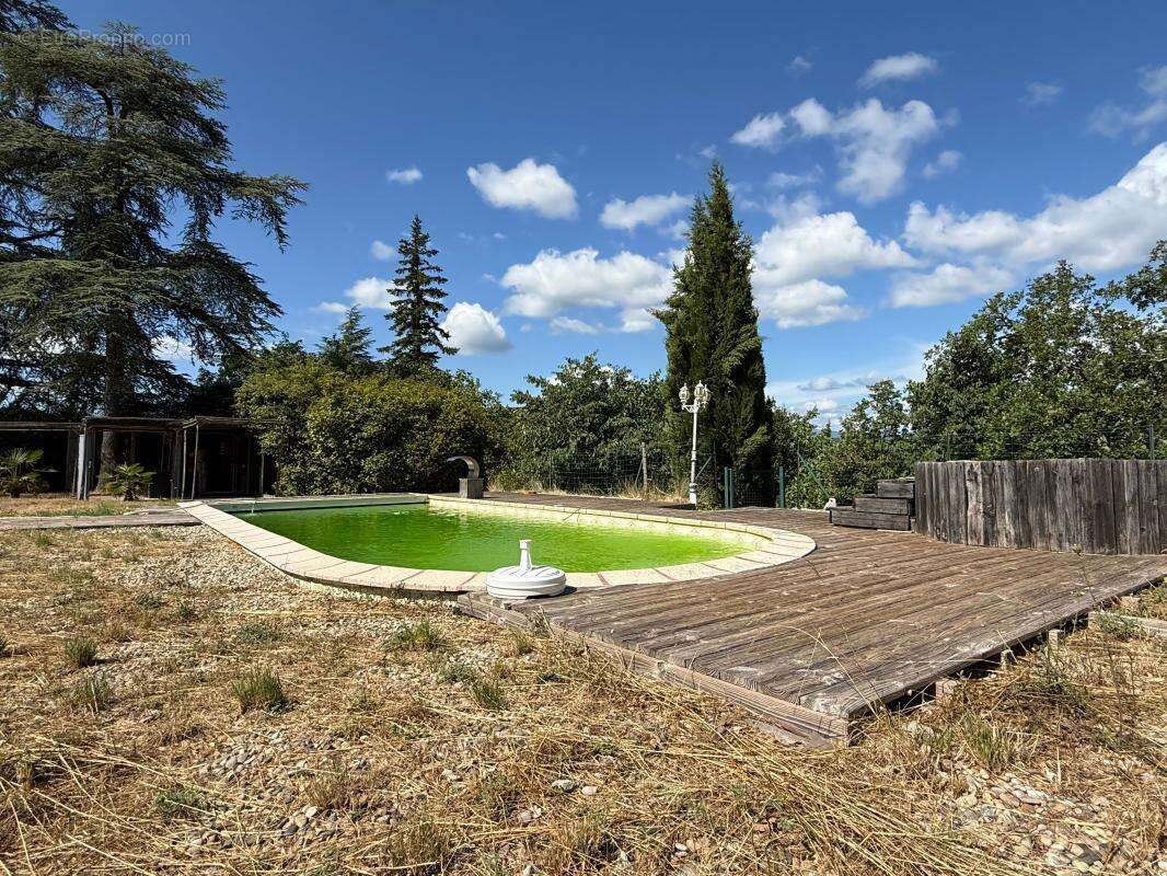 Maison à LABLACHERE