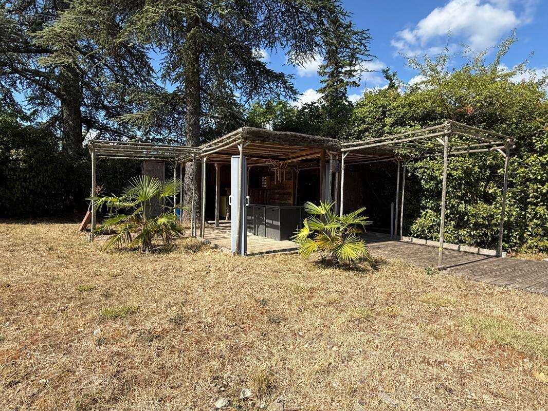 Maison à LABLACHERE