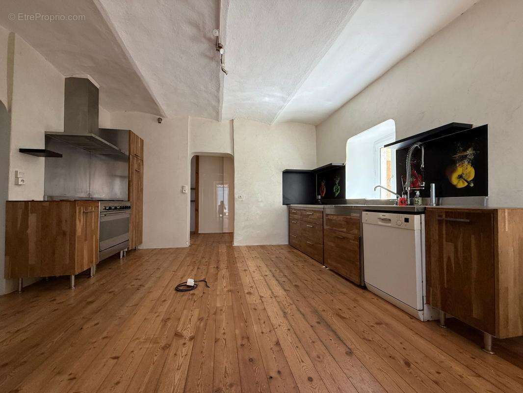 Maison à LABLACHERE