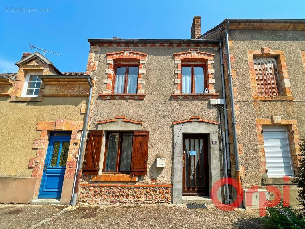 Maison à SAULZAIS-LE-POTIER