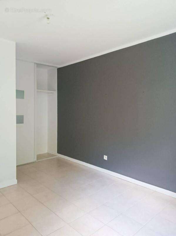 Appartement à SAINT-ASTIER