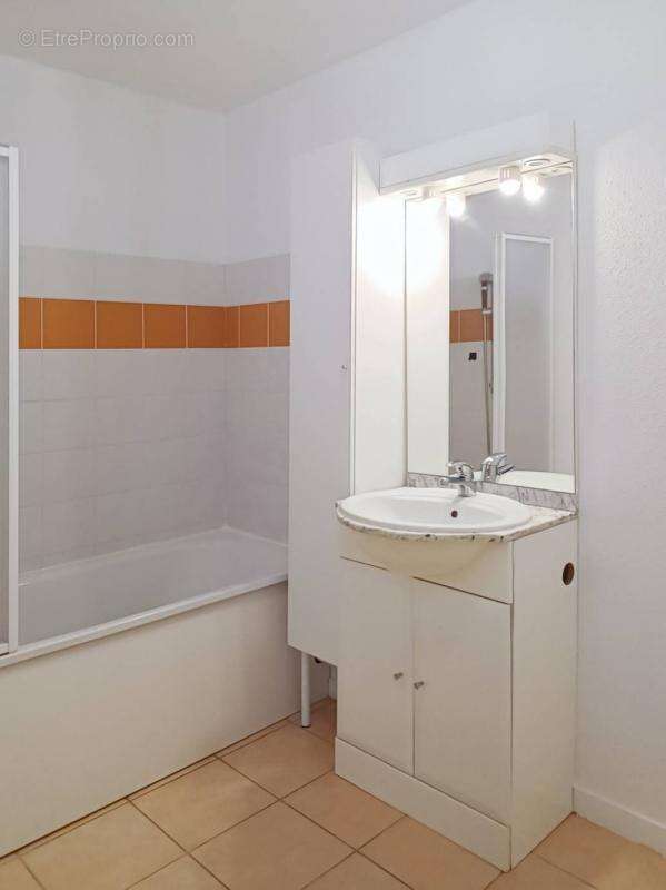 Appartement à SAINT-ASTIER