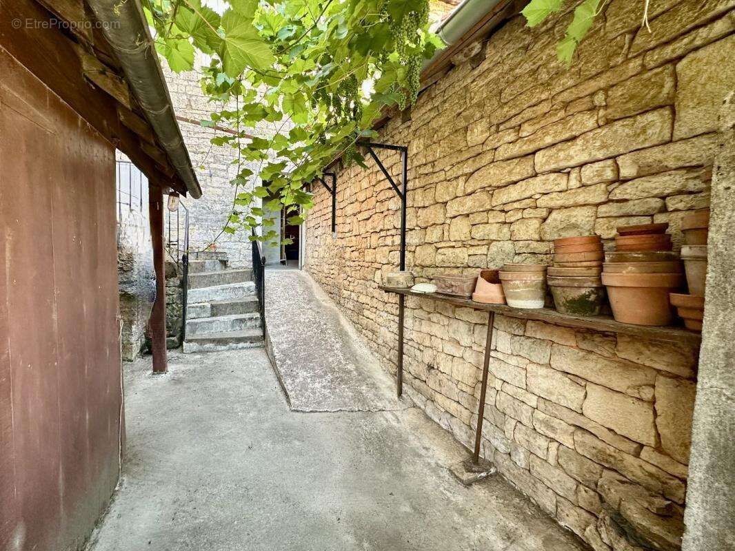 Maison à CRESSENSAC