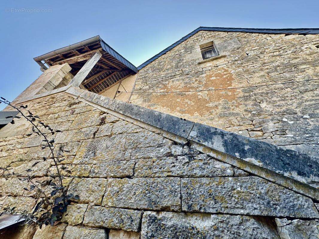 Maison à CRESSENSAC