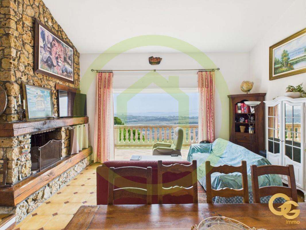 Maison à MANDELIEU-LA-NAPOULE