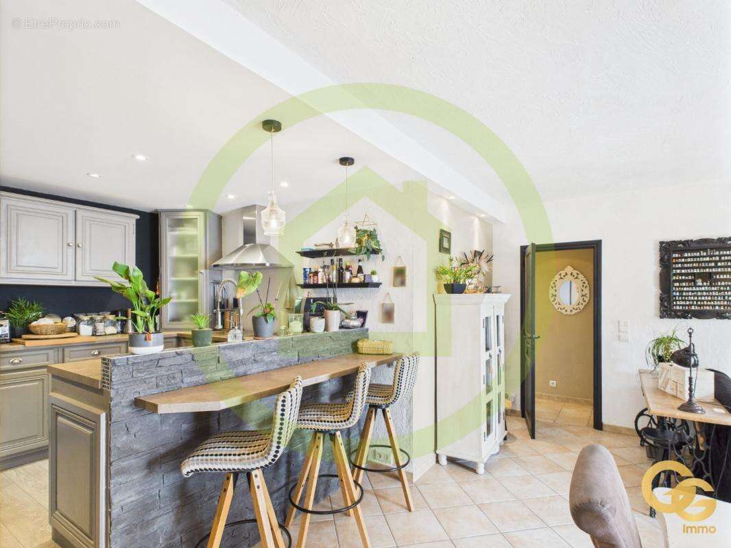 Maison à MANDELIEU-LA-NAPOULE