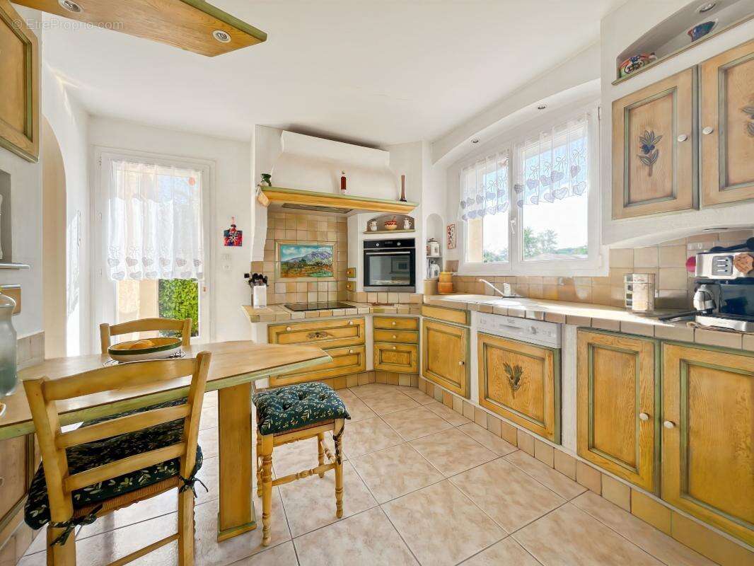 Maison à LIGNAN-SUR-ORB