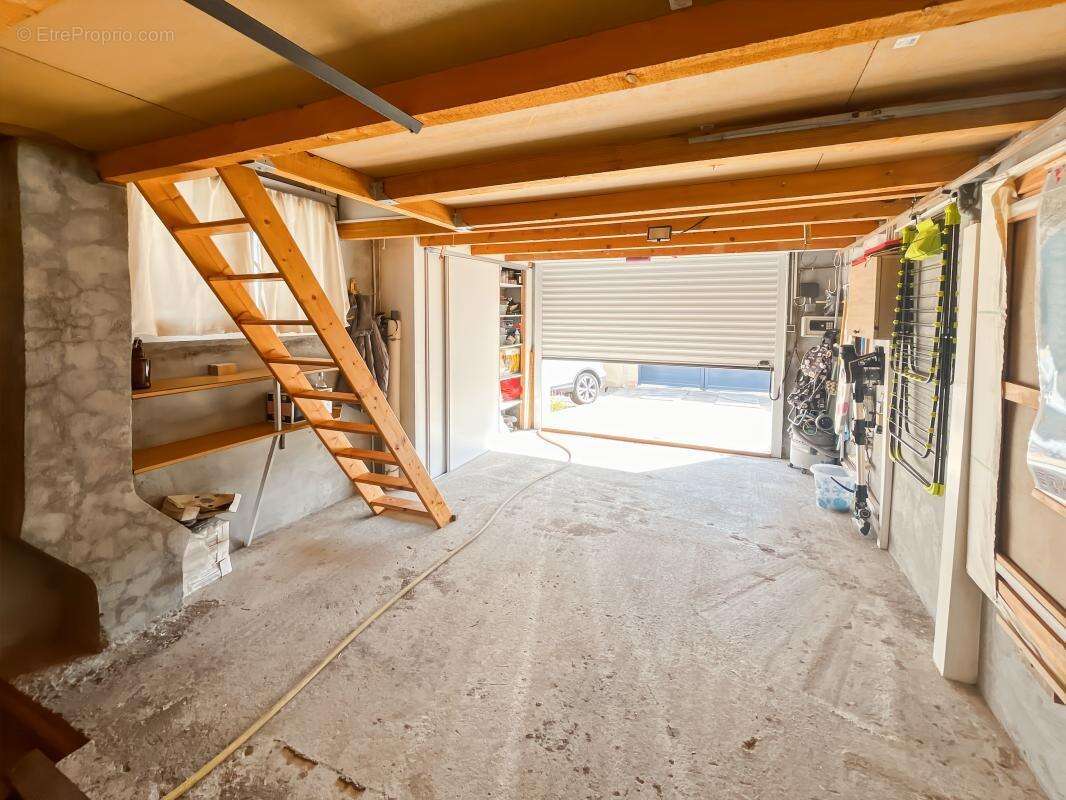 Maison à LIGNAN-SUR-ORB