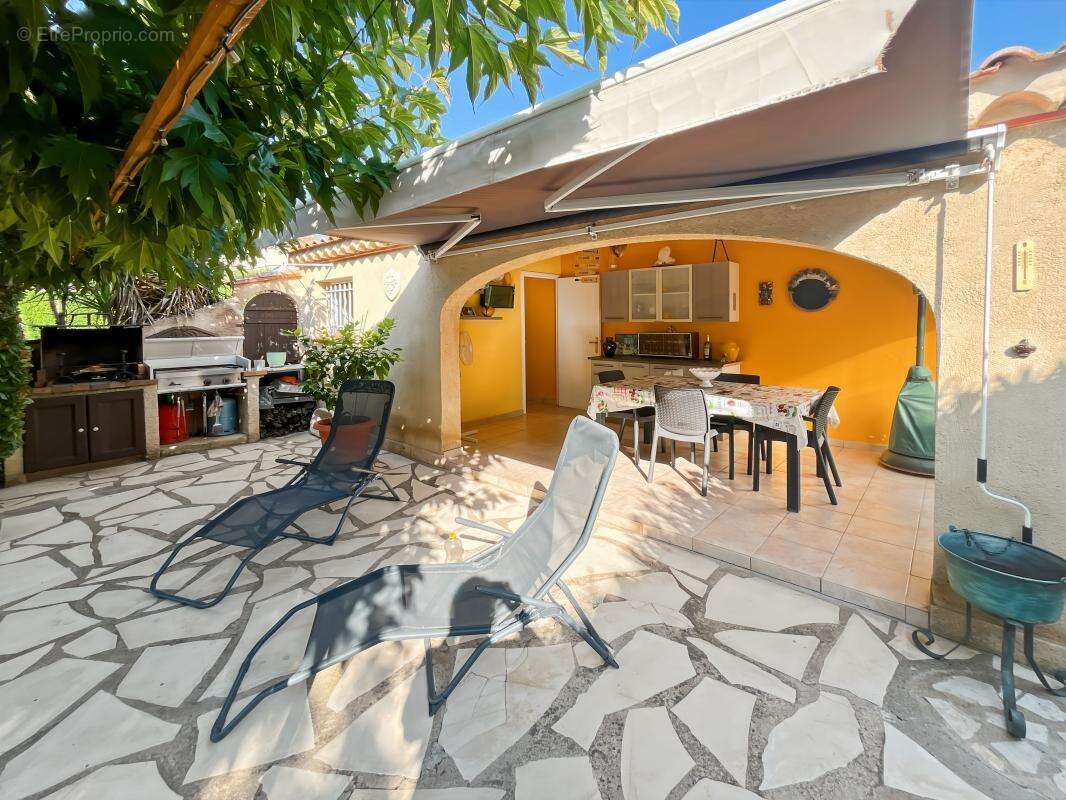 Maison à LIGNAN-SUR-ORB