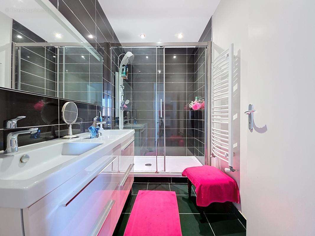 Maison à CHASSE-SUR-RHONE