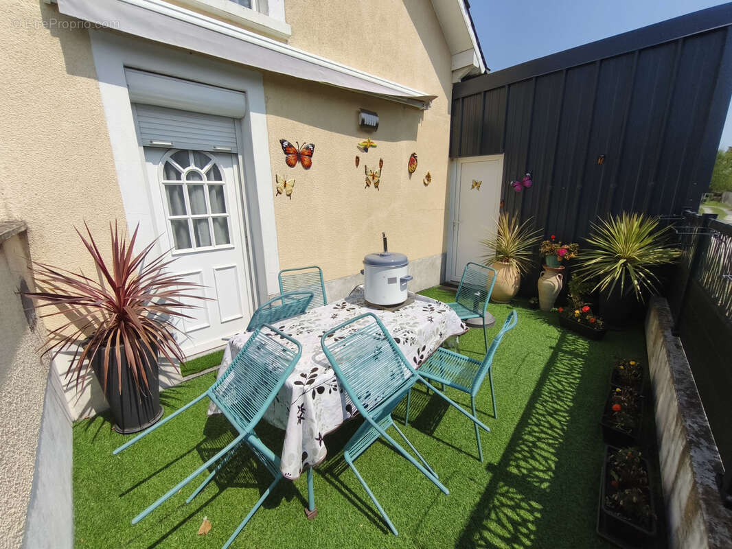 Maison à CERANS-FOULLETOURTE