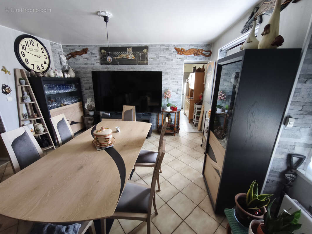 Maison à CERANS-FOULLETOURTE