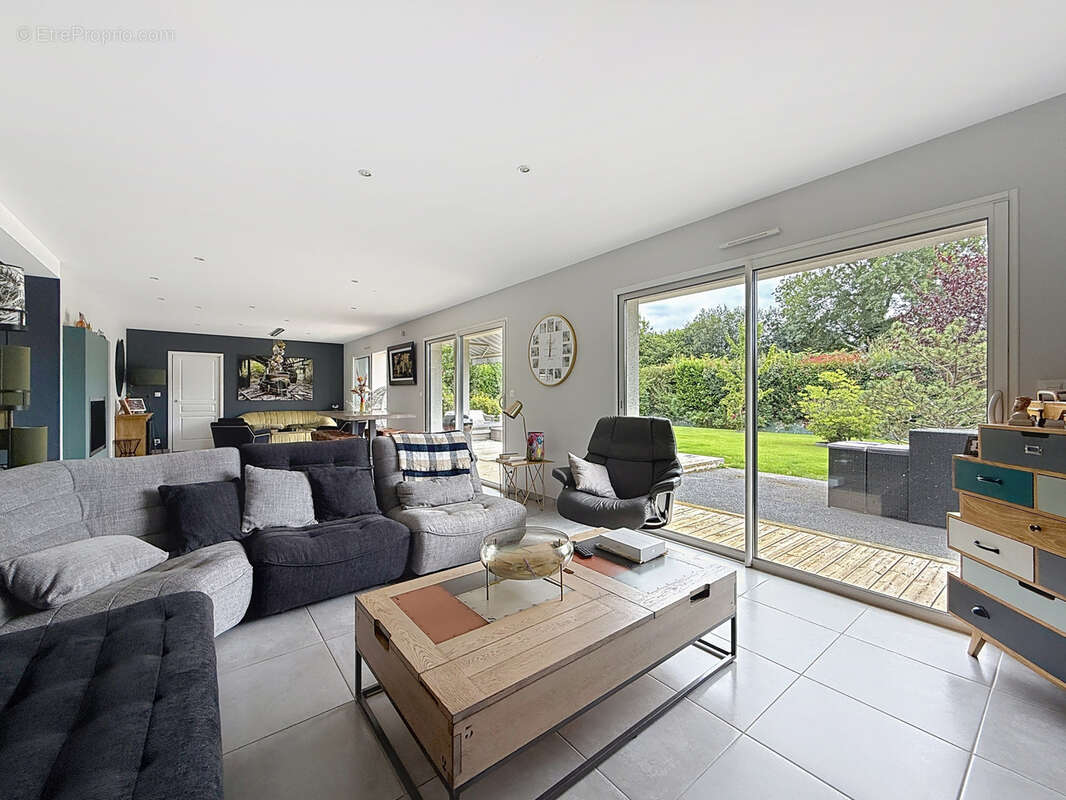 Maison à LA BARRE-DE-SEMILLY