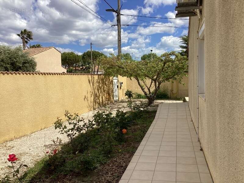 Maison à CUXAC-D&#039;AUDE