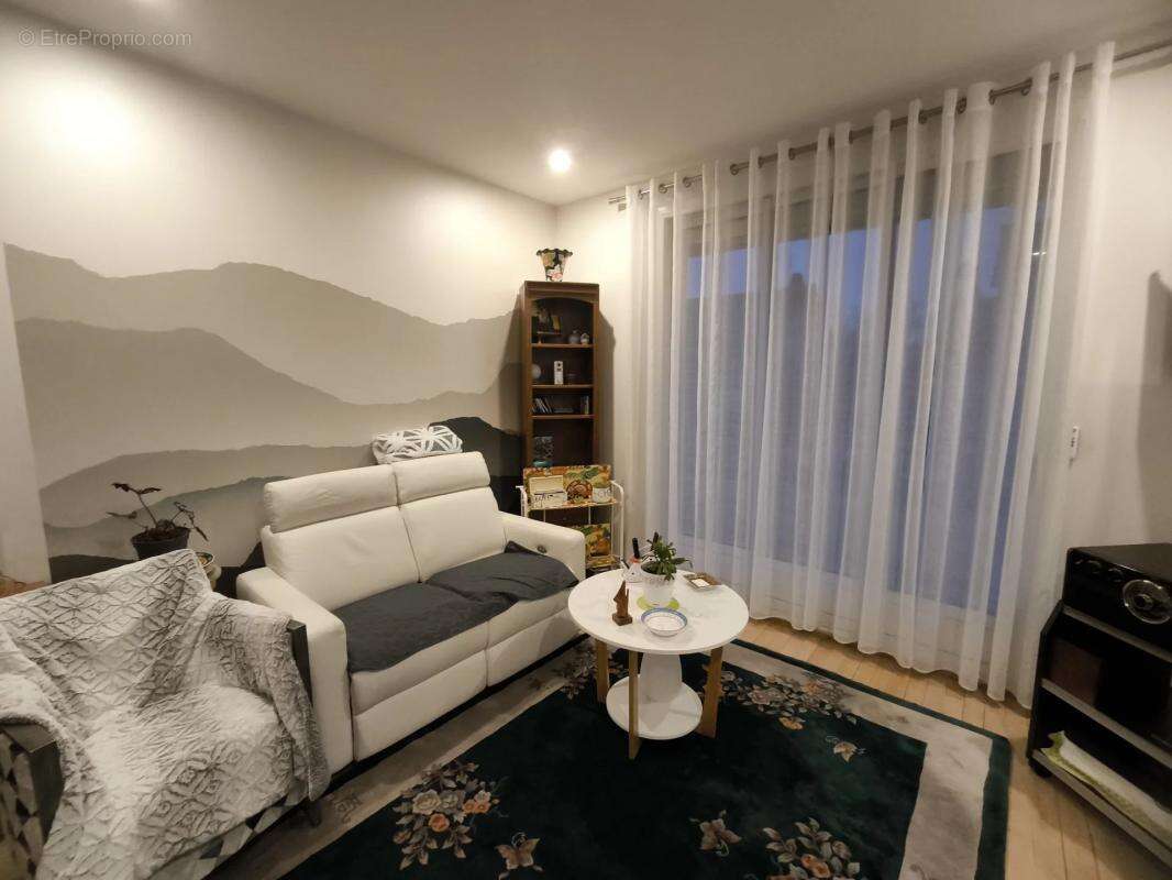 Maison à SAINT-JUNIEN