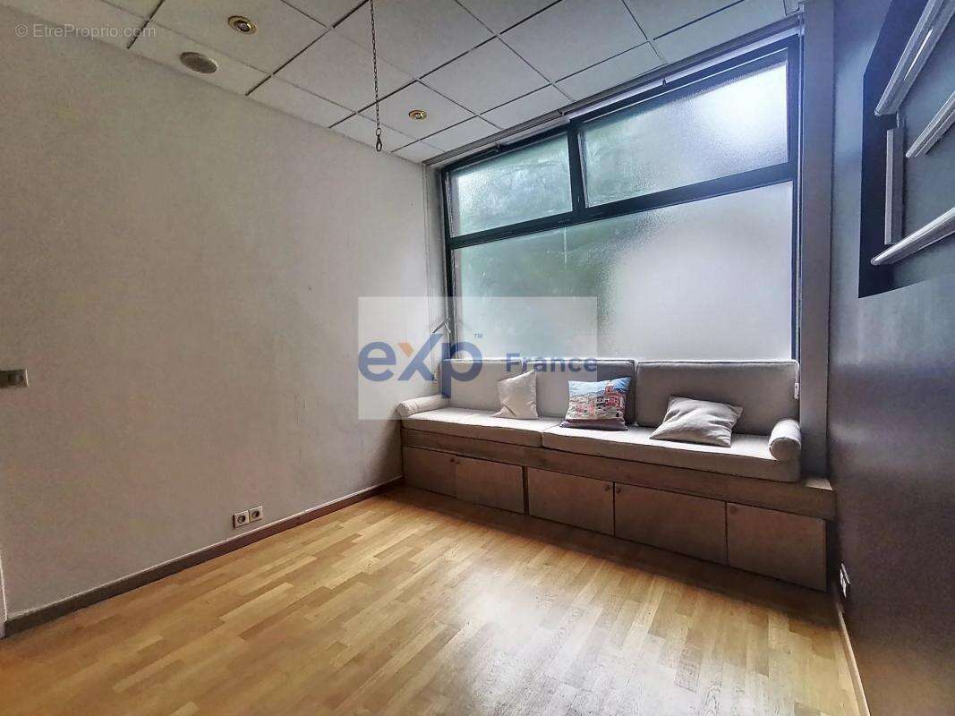 Commerce à PARIS-13E