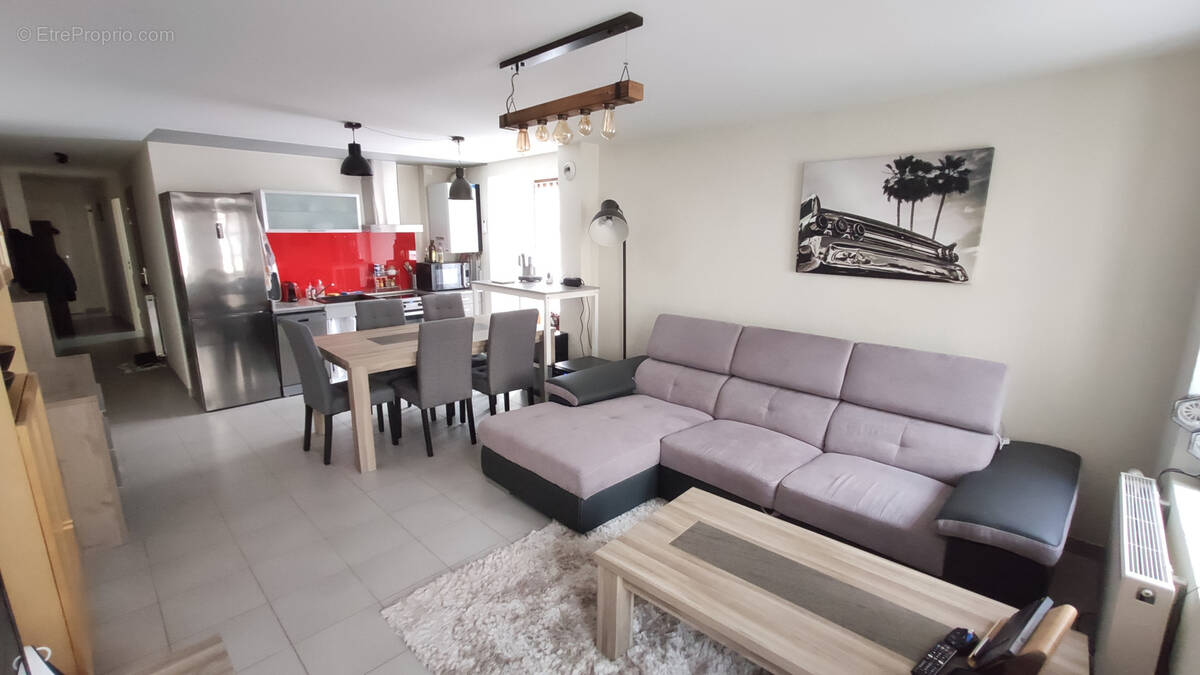 Appartement à LA ROCHE-SUR-FORON