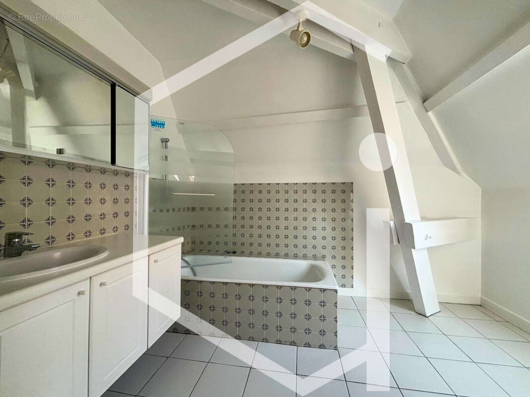 Appartement à COSNE-COURS-SUR-LOIRE