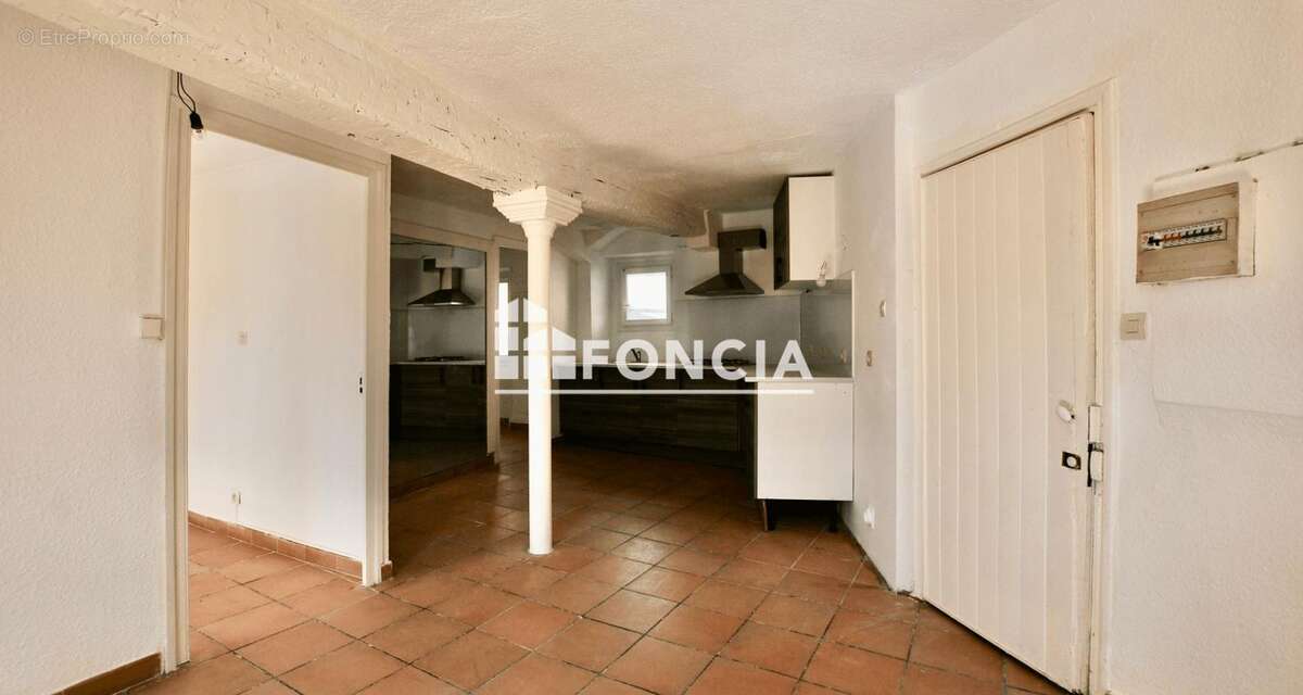 Maison à SAINT-LAURENT-DE-CERDANS