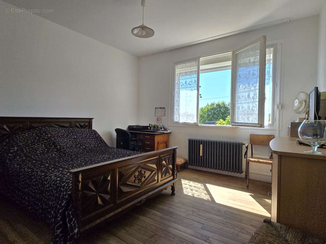 Maison à SAINT-ASTIER