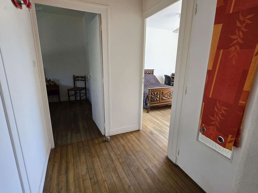 Maison à SAINT-ASTIER