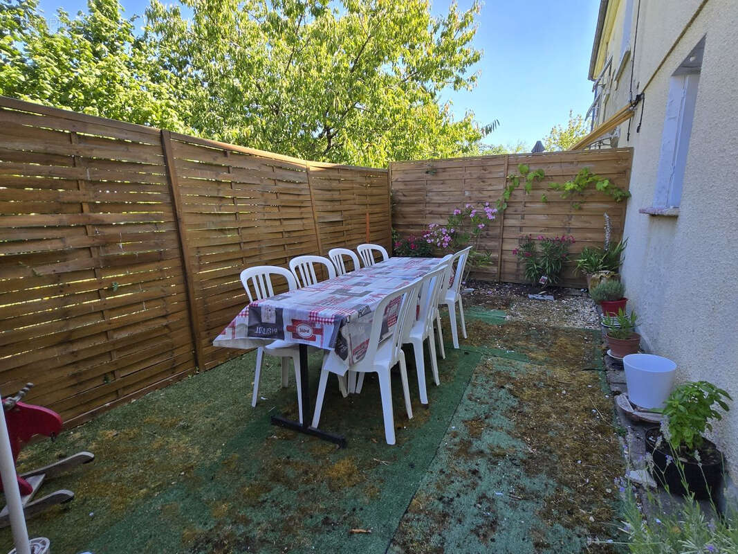 Maison à SAINT-ASTIER