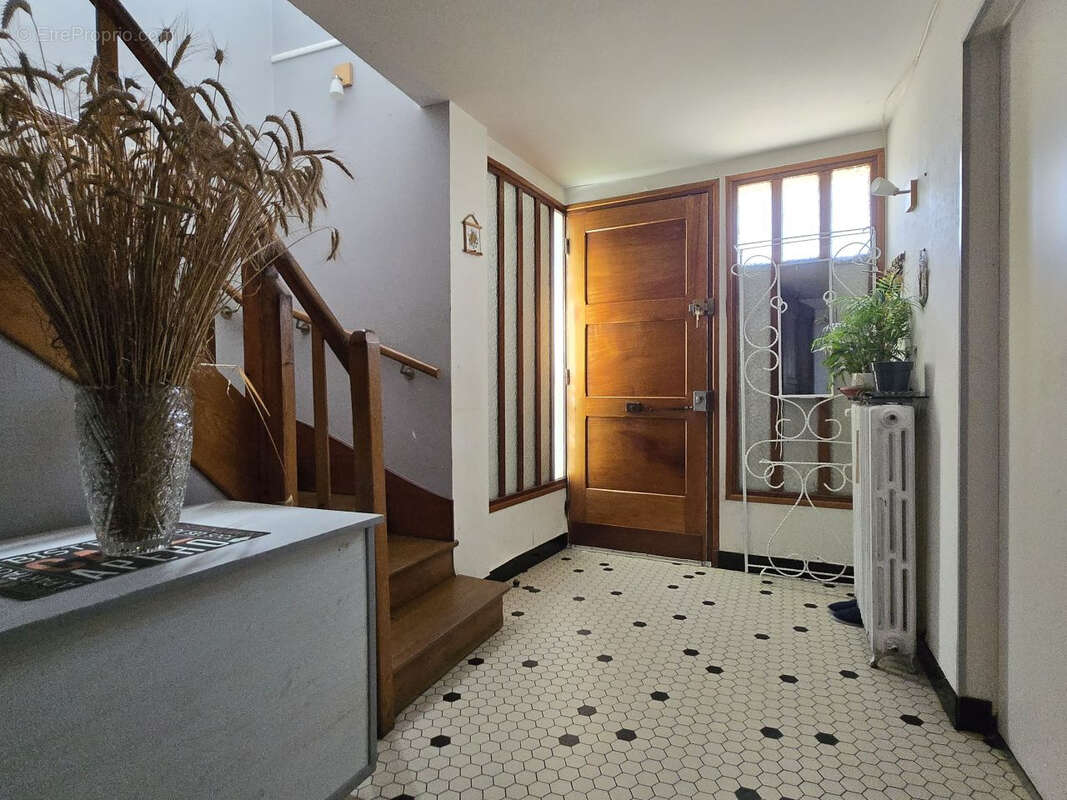 Maison à SAINT-ASTIER