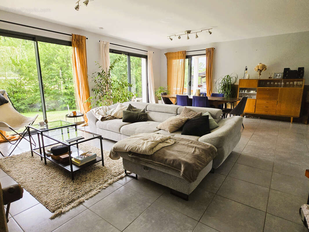 Maison à VILLAMBLARD