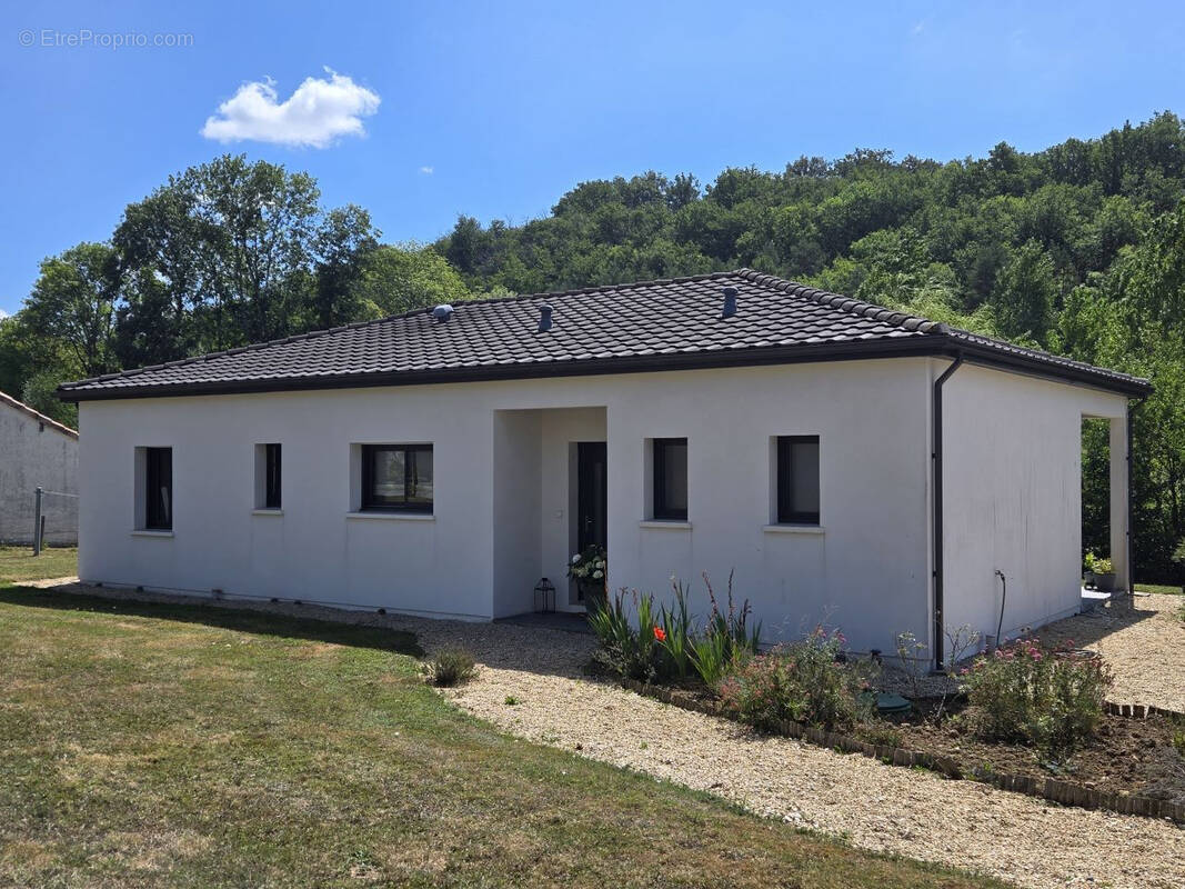 Maison à VILLAMBLARD