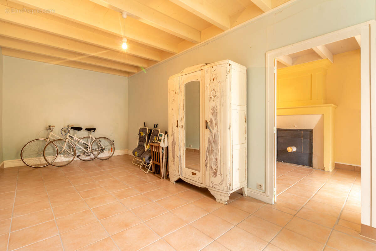 Maison à LES NOUILLERS